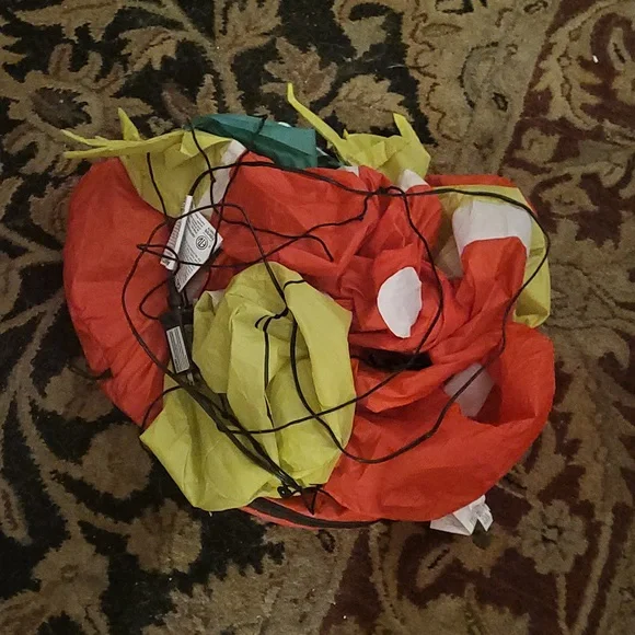 Inflatable Grinch - Picture 7 of 7